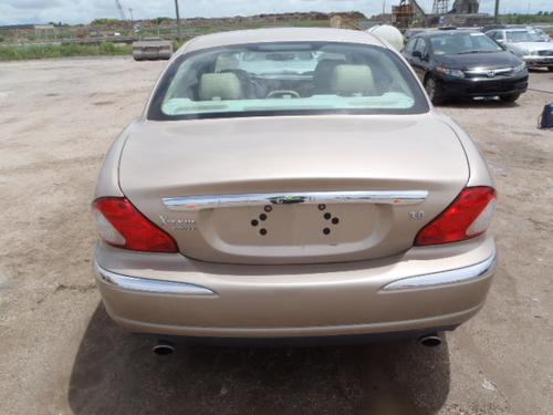 JAGUAR X TYPE