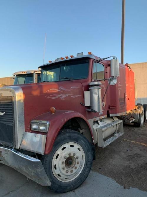 FREIGHTLINER FLD120