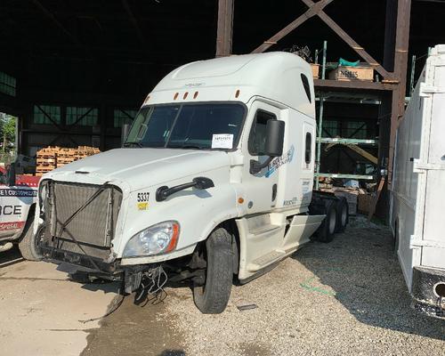 FREIGHTLINER CASCADIA