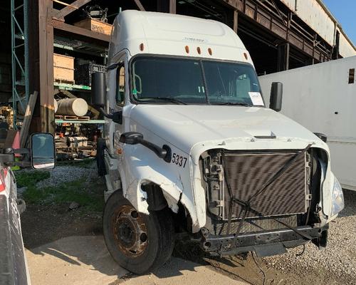 FREIGHTLINER CASCADIA