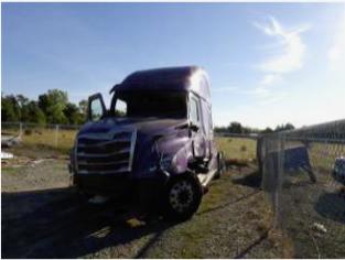 FREIGHTLINER CASCADIA 126