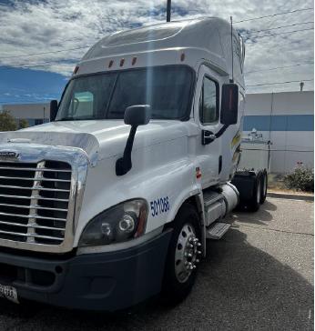 FREIGHTLINER CASCADIA 125