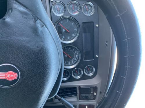 KENWORTH T700