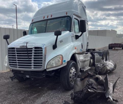 FREIGHTLINER CASCADIA 125