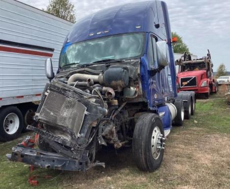 KENWORTH T700