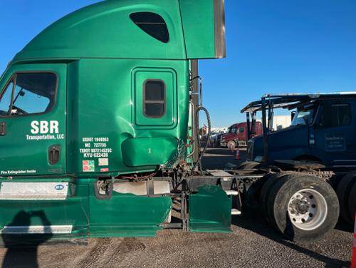 FREIGHTLINER CASCADIA 125