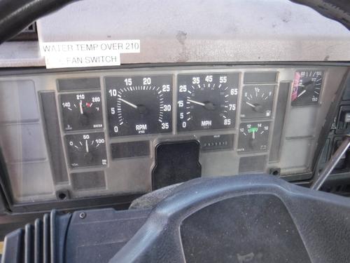 INTERNATIONAL 8100