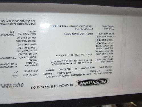 FREIGHTLINER CASCADIA 126