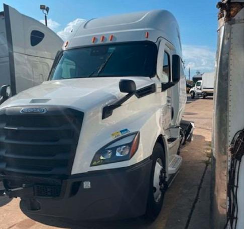 FREIGHTLINER CASCADIA 126