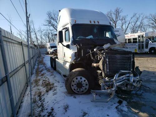 FREIGHTLINER CASCADIA 125BBC