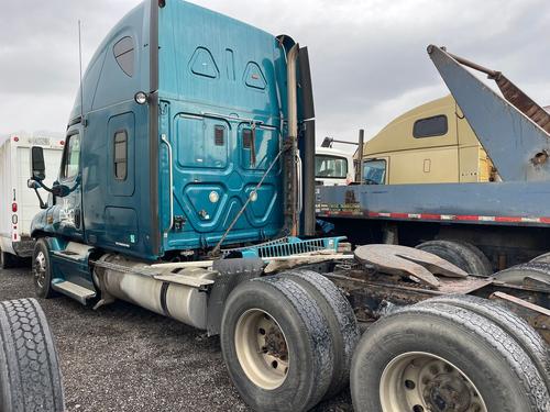 FREIGHTLINER CASCADIA