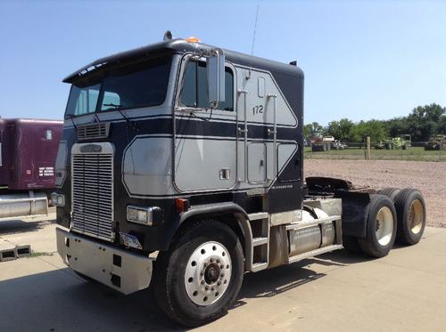 FREIGHTLINER FLT