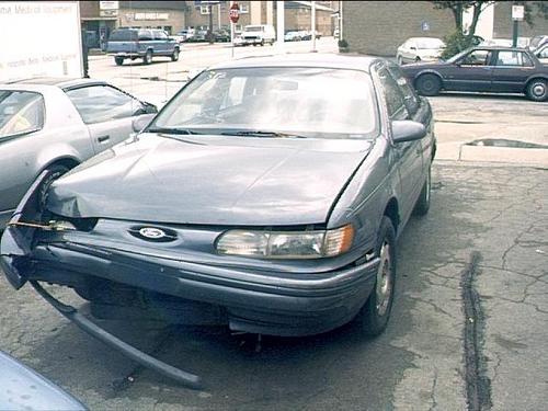 FORD TAURUS