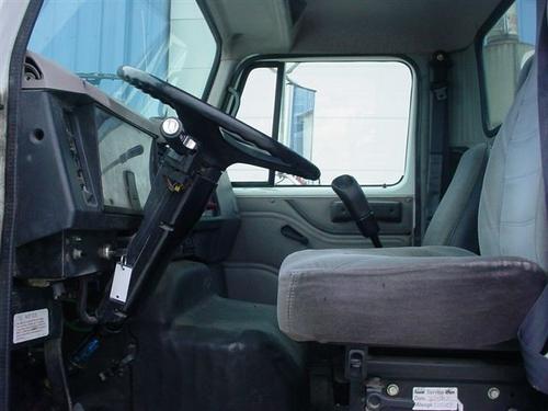 INTERNATIONAL 8100
