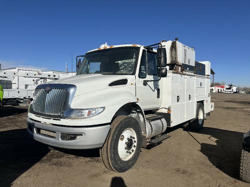 INTERNATIONAL 4400