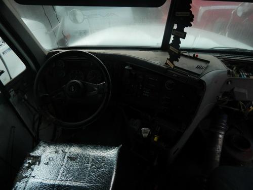 FREIGHTLINER Columbia