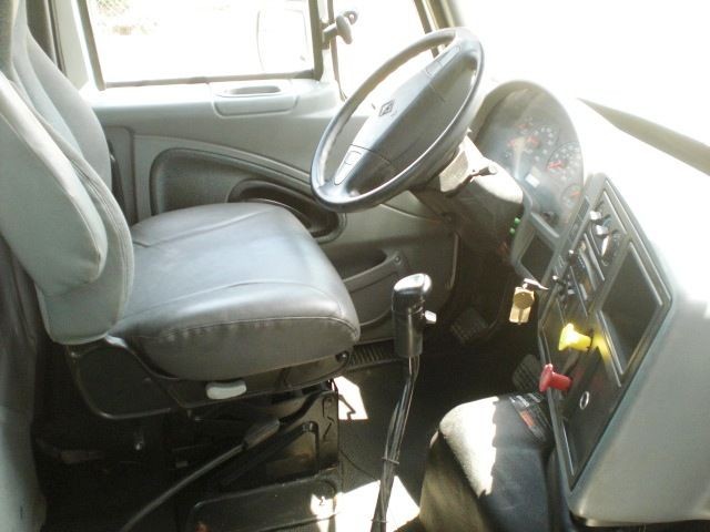 INTERNATIONAL 8600