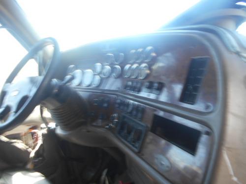 PETERBILT 387