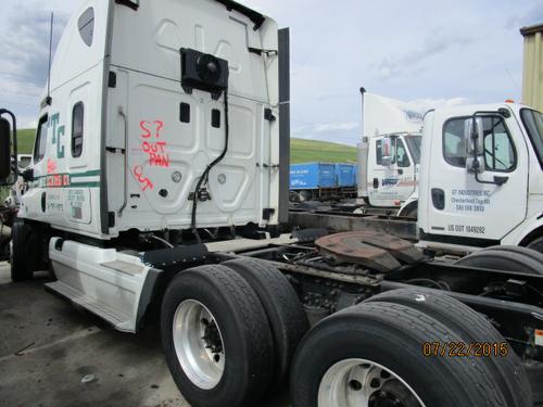 FREIGHTLINER CASCADIA 125