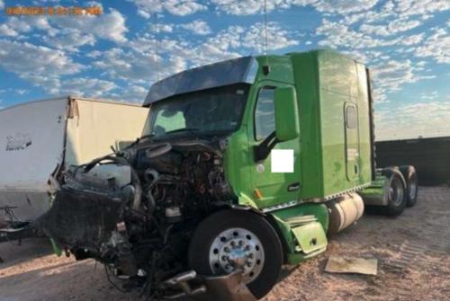 PETERBILT 579
