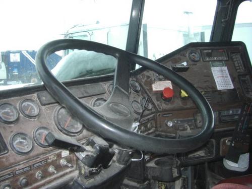 FREIGHTLINER FLD120