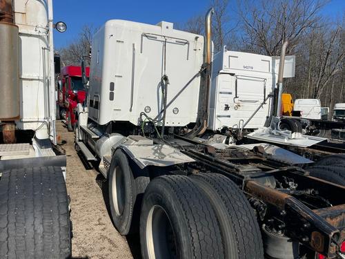 FREIGHTLINER CORONADO 132