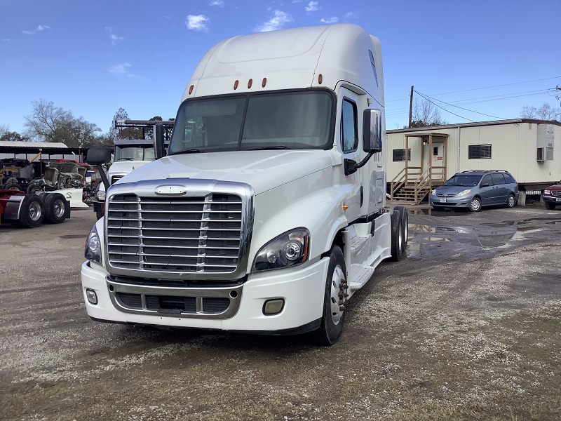 FREIGHTLINER Cascadia