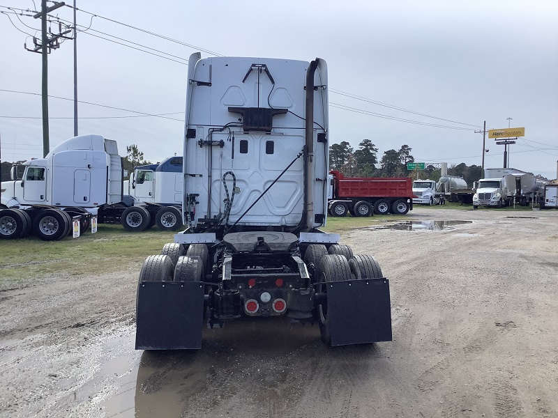 FREIGHTLINER Cascadia