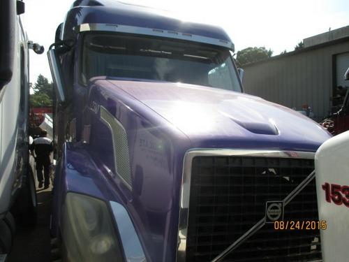VOLVO VNL