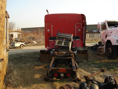 FREIGHTLINER FLD120