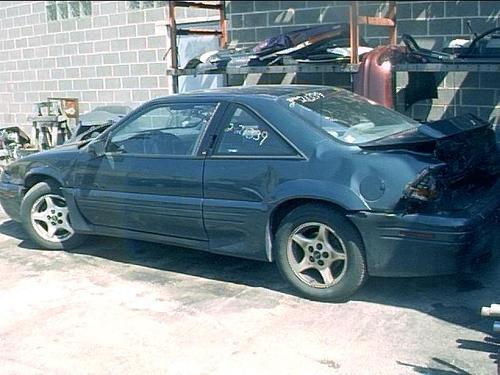 PONTIAC GRAND PRIX