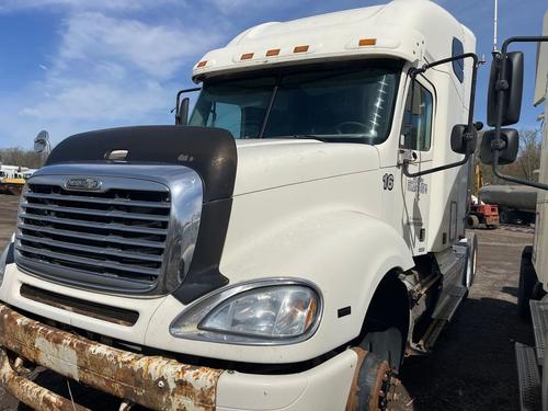 FREIGHTLINER COLUMBIA 120