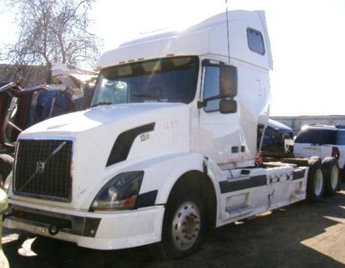 VOLVO VNL