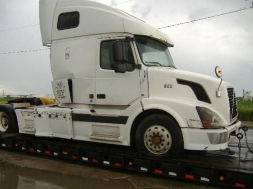VOLVO VNL 670