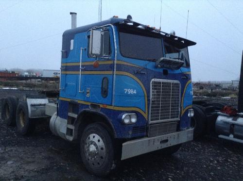 FREIGHTLINER FLT