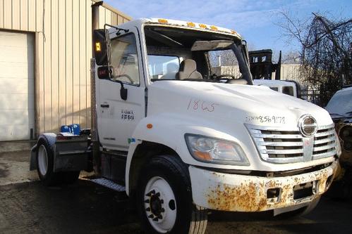 HINO 338