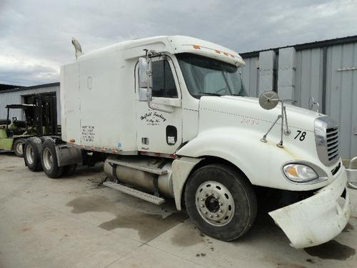 FREIGHTLINER COLUMBIA 120
