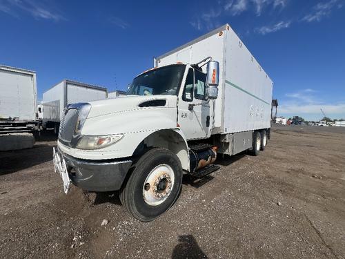 INTERNATIONAL 4400