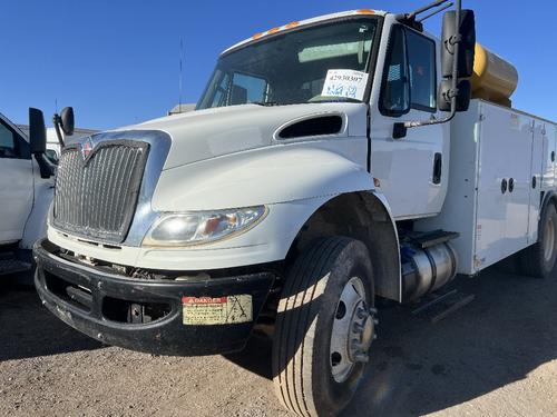 INTERNATIONAL 4400