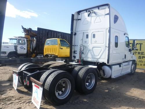 FREIGHTLINER CASCADIA