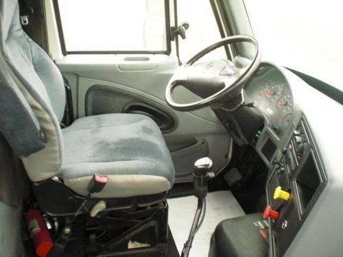 INTERNATIONAL 8600