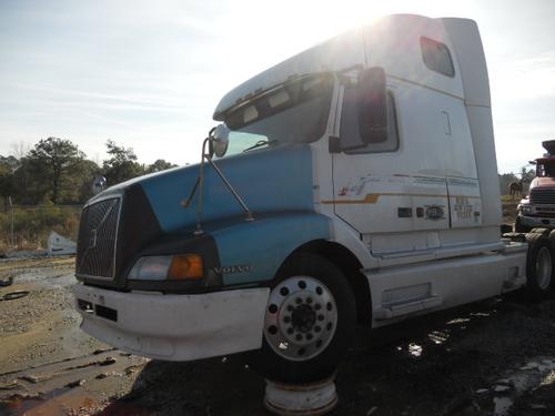 VOLVO VNL