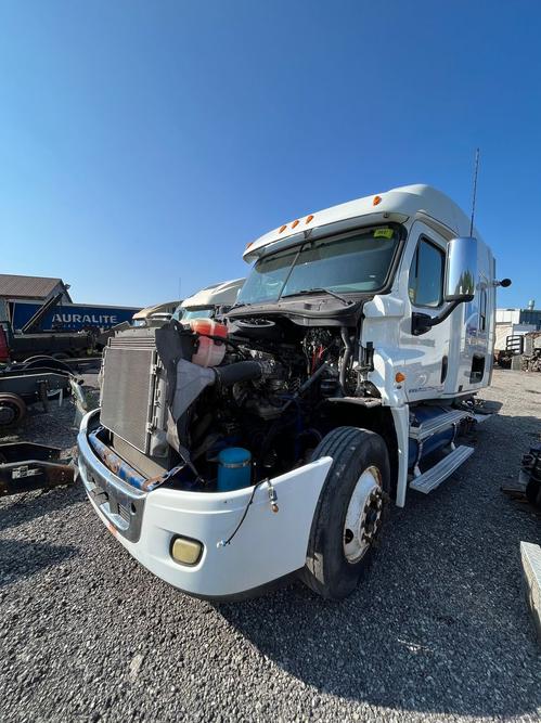 FREIGHTLINER CASCADIA