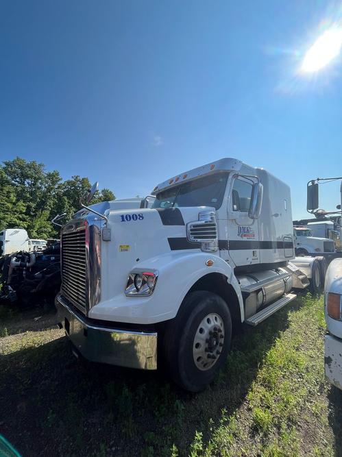 FREIGHTLINER CORONADO 132