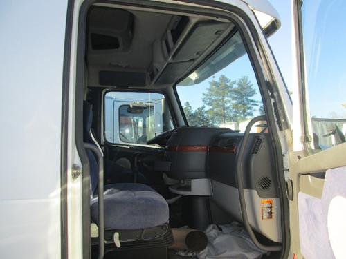 VOLVO VNL