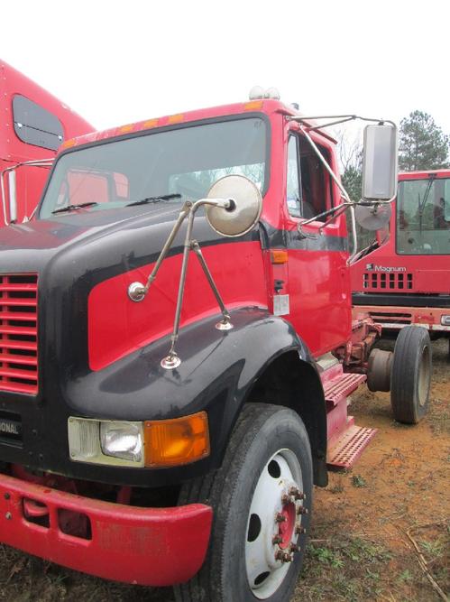 INTERNATIONAL 8100