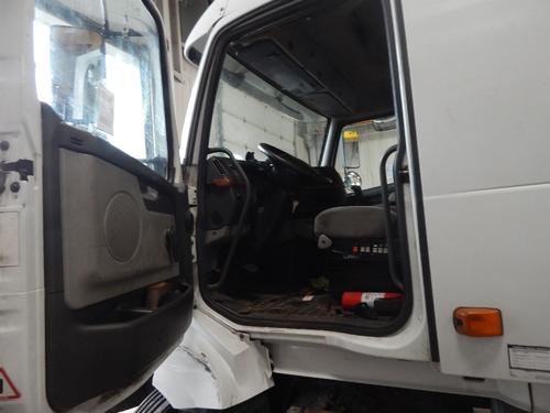 VOLVO VNL
