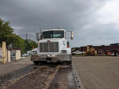 PETERBILT 330