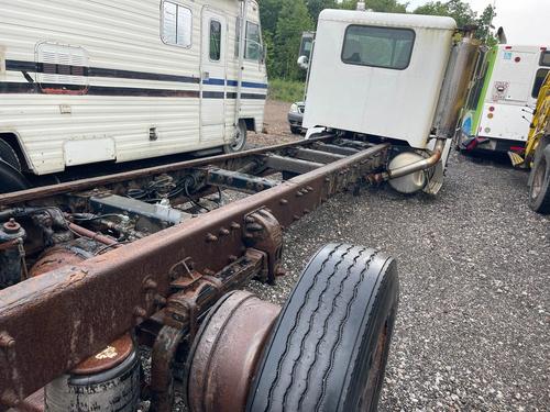 PETERBILT 330