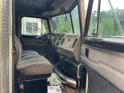 PETERBILT 330